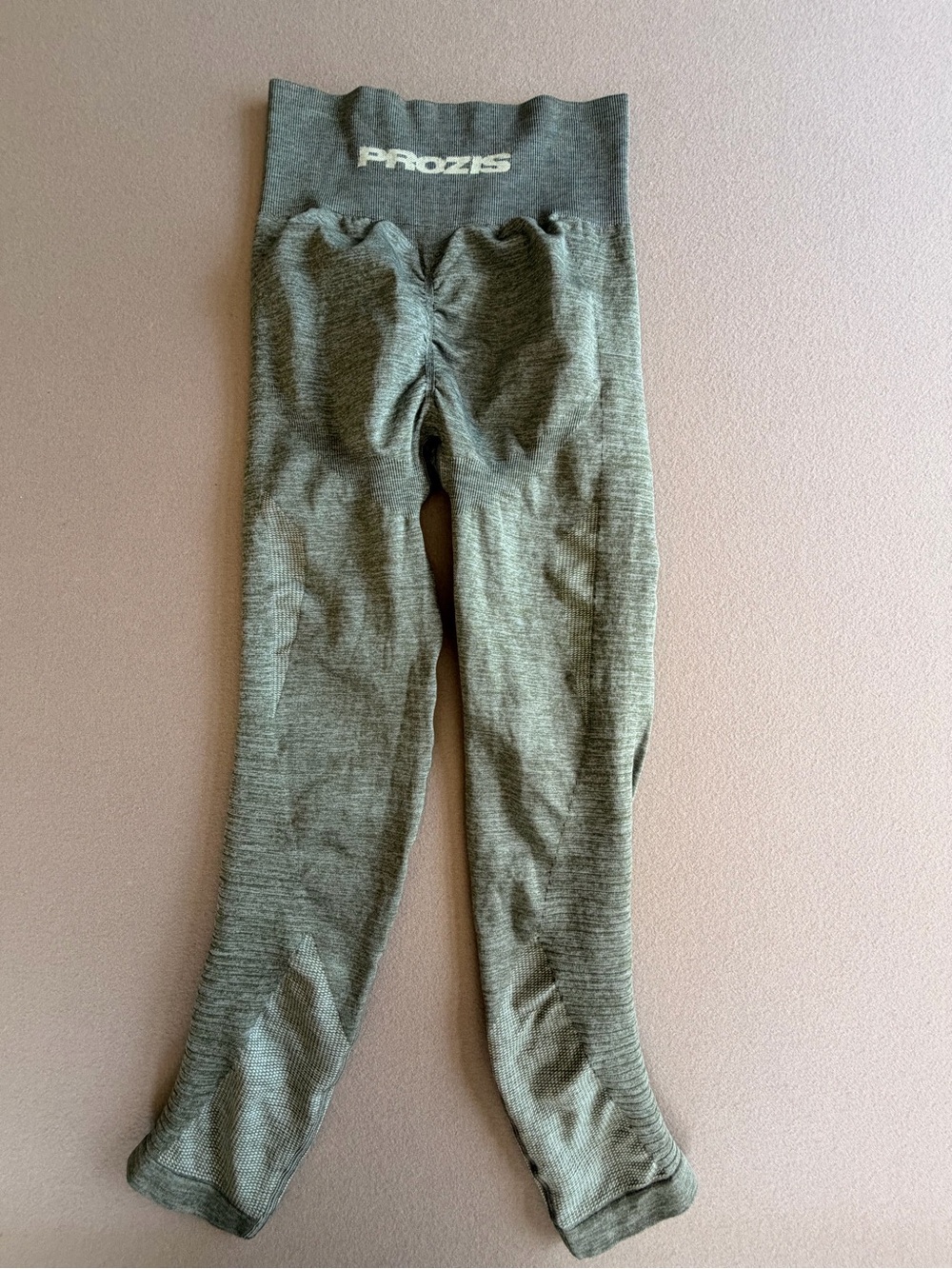 Prozis Perfect Peach High Waisted Leggings in sage green, Size Large